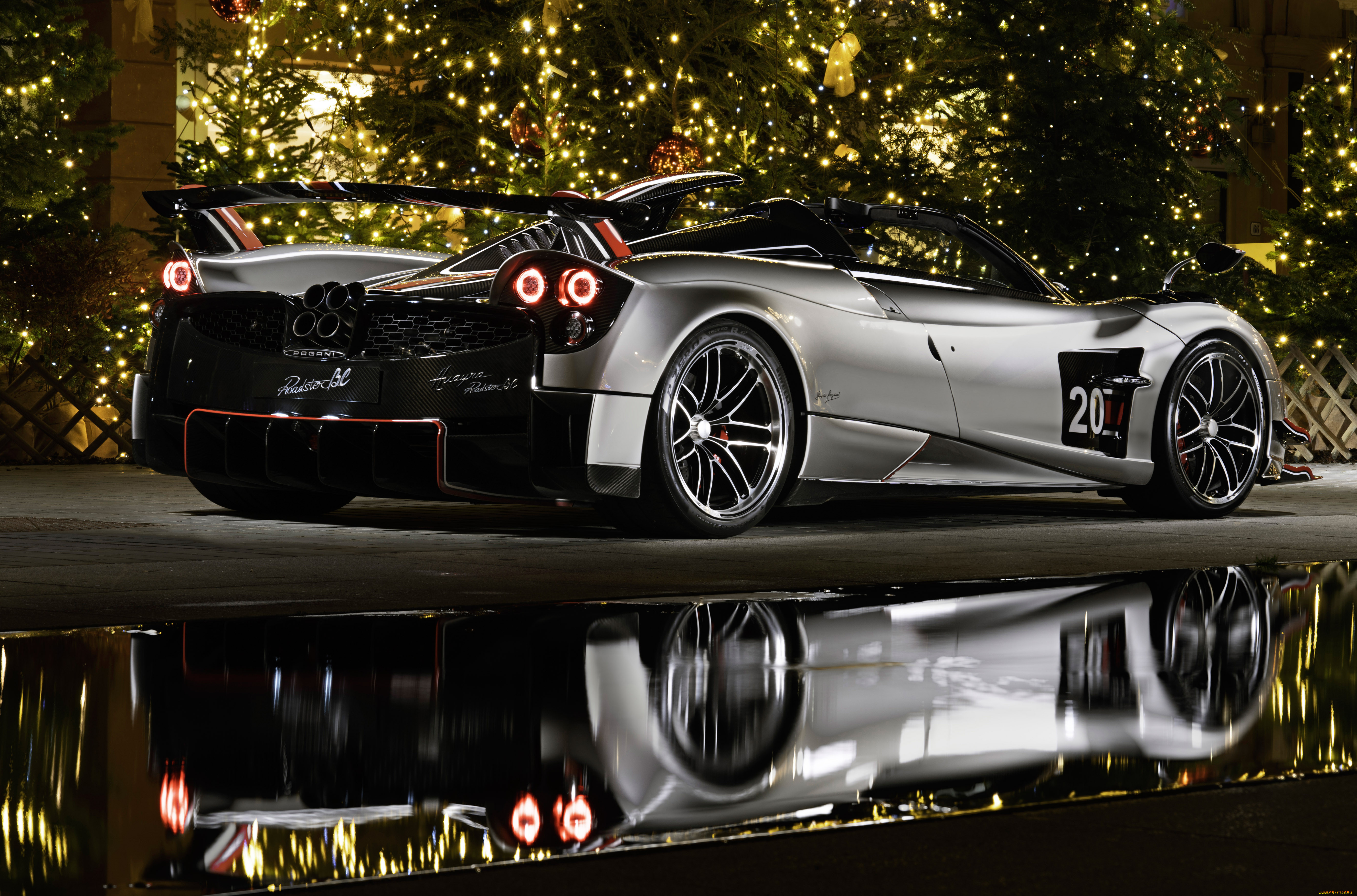 ����������, pagani